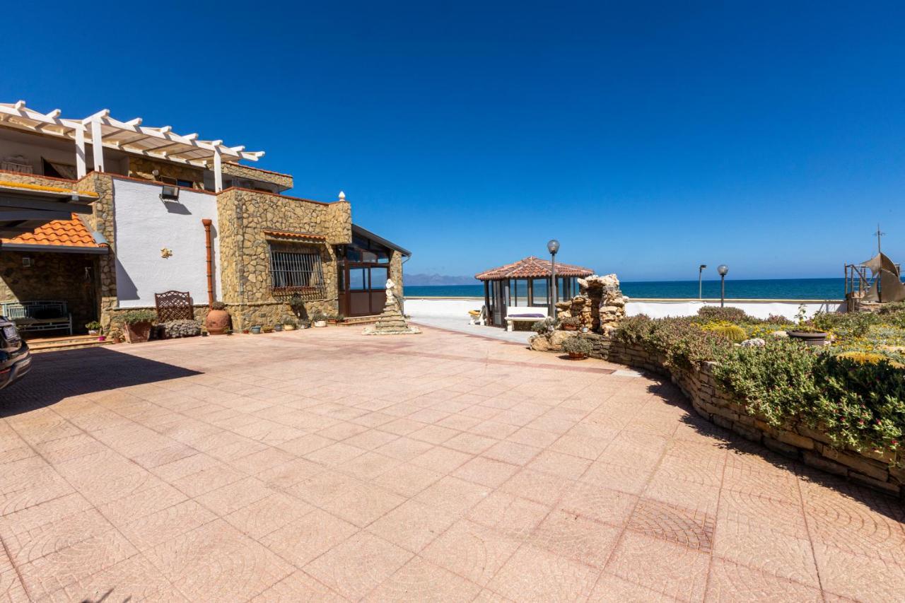 特拉佩托Casa Vacanza Barbera - In Riva Al Mare别墅 外观 照片